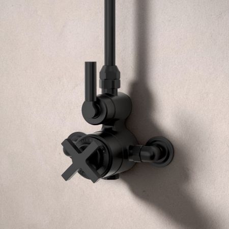 Bayor Single Outlet Exposed Shower with 8" Rose - Metal Lever - Matt Black