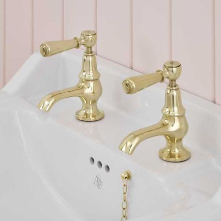 Linton 1/2BSP Basin Pillar Taps Metal Lever Timeless Brass