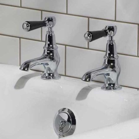 Linton Black Lever 3/4 BSP Bath Pillar Taps Chrome