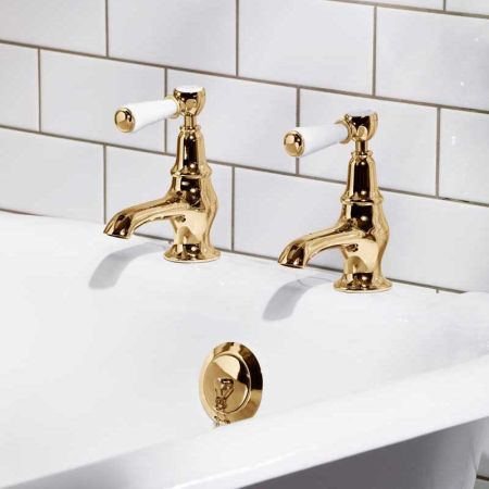Linton White Lever 3/4 BSP Bath Pillar Taps Living Brass