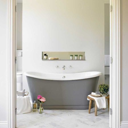 The La Rochelle Bateau Cast Iron Bath