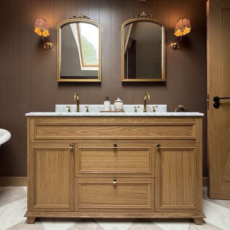 Wytham 1350mm Traditional 2 Door and Drawer Double Vanity Unit with Carrara Marble Top