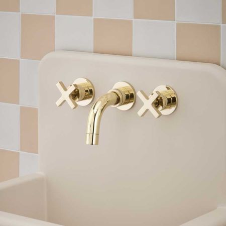 Bayor - 3-Hole Basin Mixer Tap - Backsplash Basin Mounted - Crosshead - Polished Brass