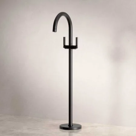 Bayor Floor Mounted Bath Filler - Metal Lever - Matt Black