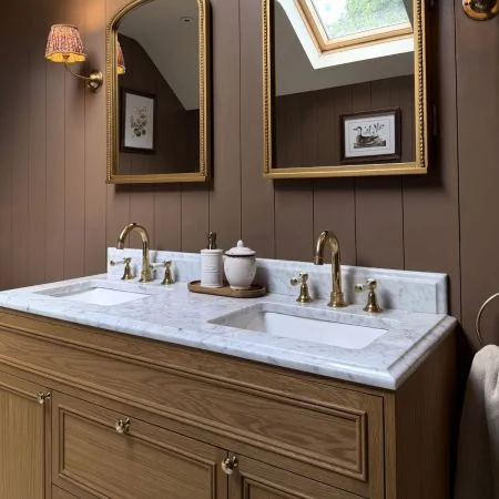 Wytham 1350mm Traditional 2 Door and Drawer Double Vanity Unit with Carrara Marble Top