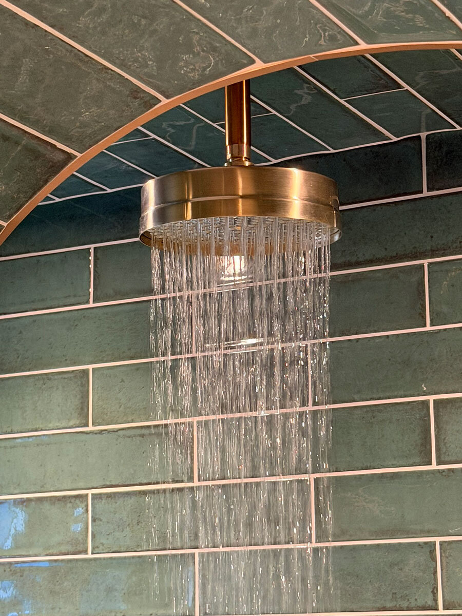 totnes-bayor-shower-rose-running-water