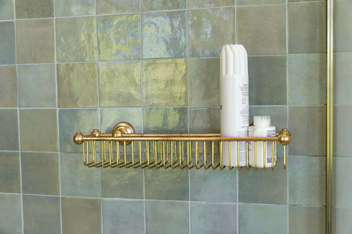 sh-nordic-shower-basket-accessory_1