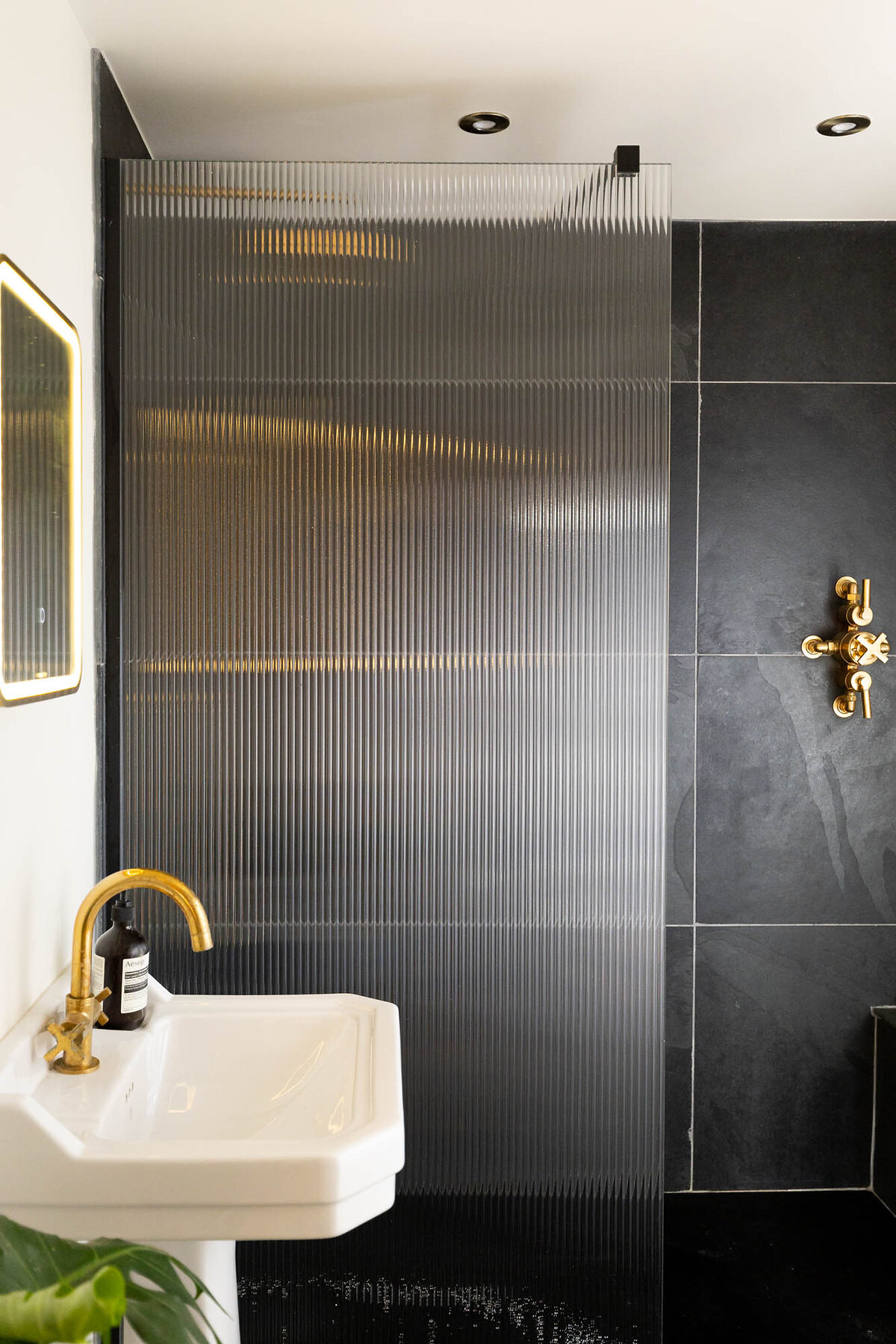 CIB-Church-House-Bath-Accessories-shoot-4158