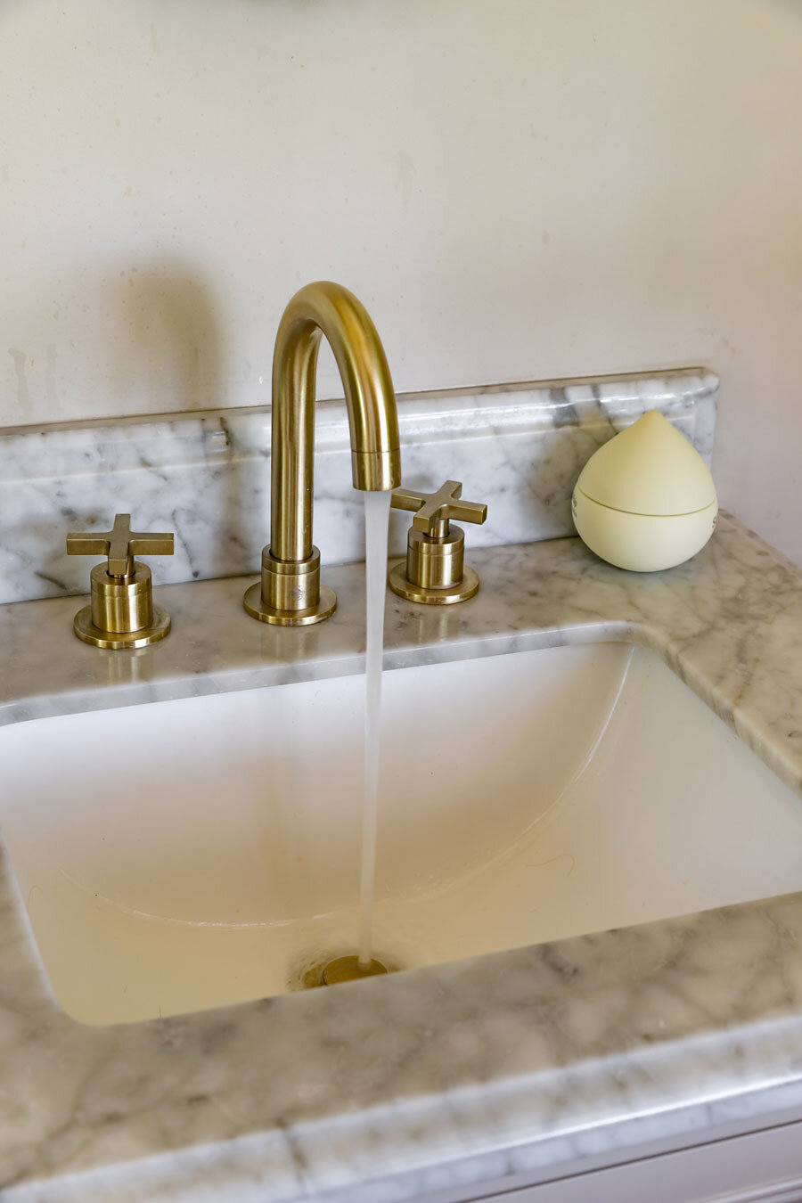 sh-nordic-bayor-swan-neck-tap-brushed-brass