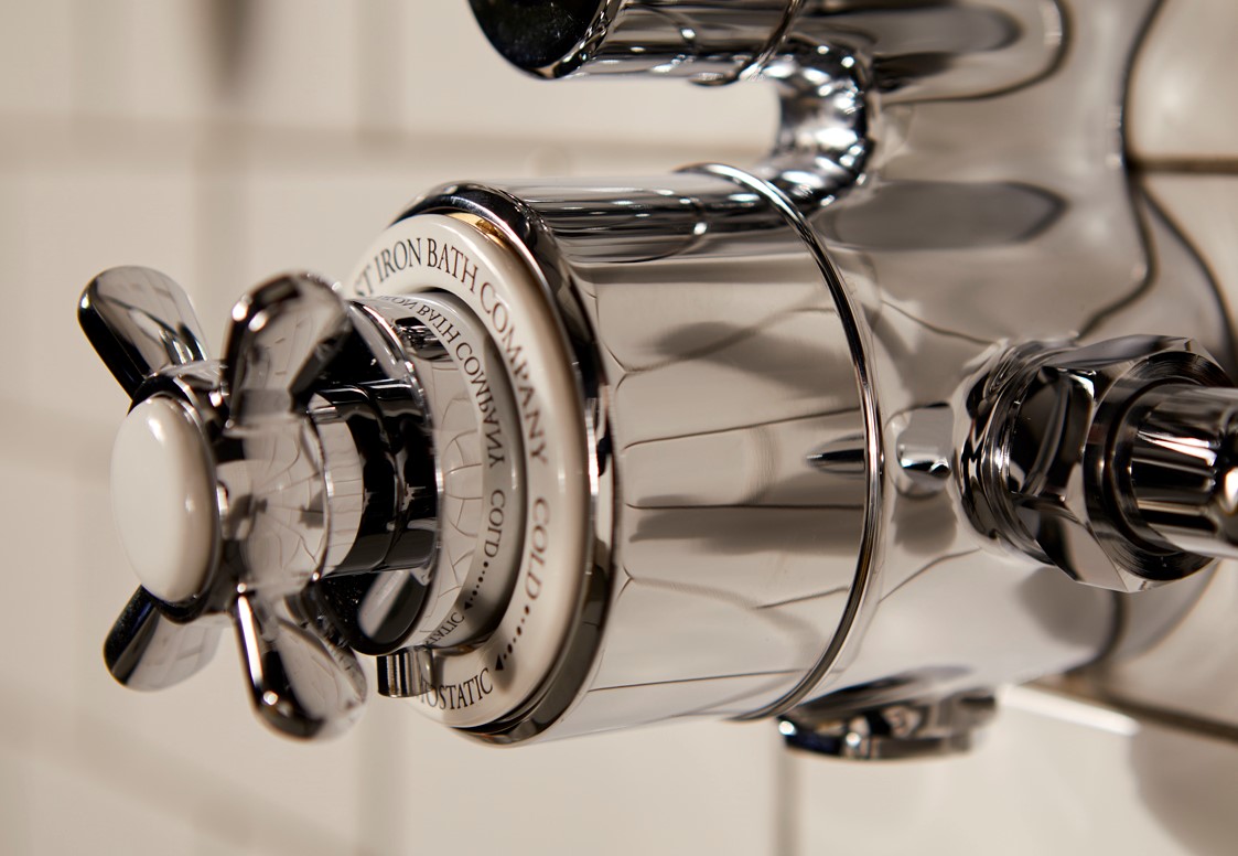 Shower_close_up_edit