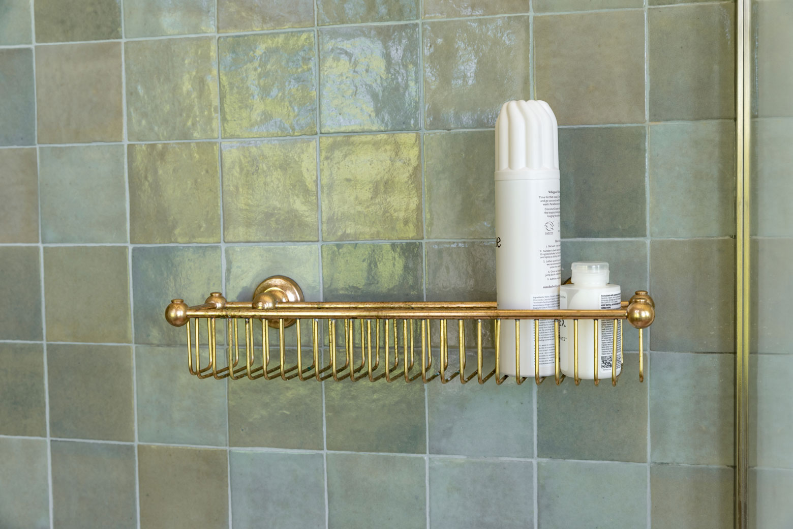 sh-nordic-shower-basket-accessory_1