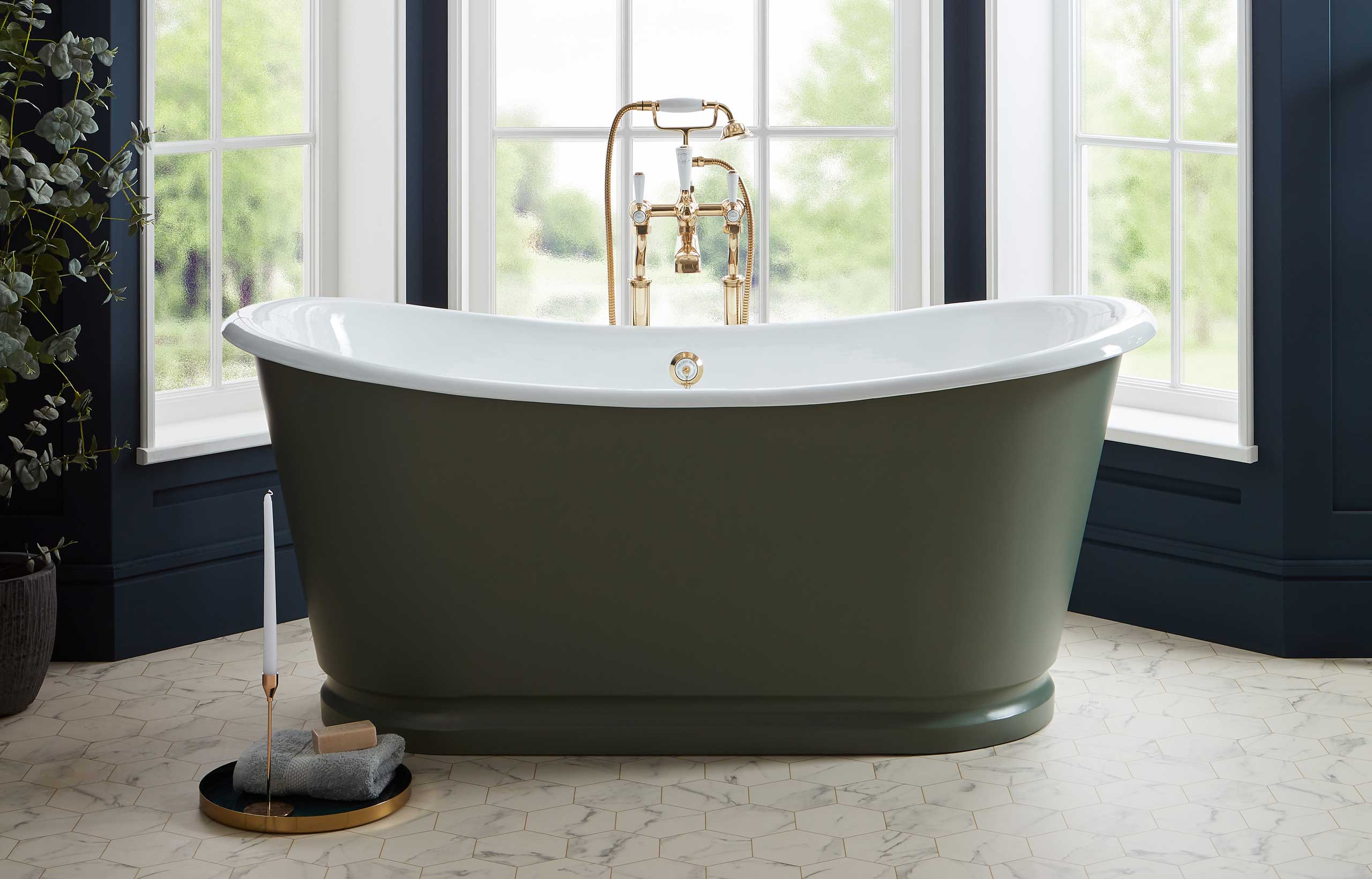 larochelle-bath-portrait-2560x1641