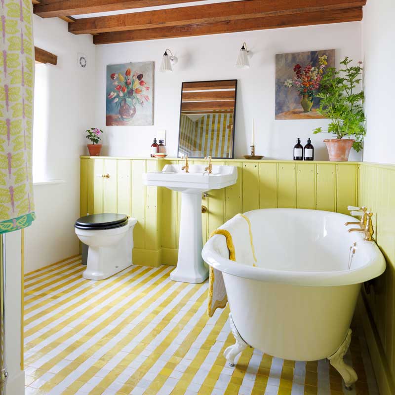 Sarah Moore - Arundel Cottage